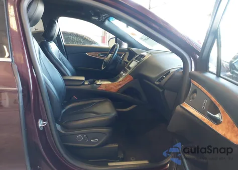 2020 Lincoln Nautilus Reserve z USA, uszkodzony, nr VIN 2LMPJ8K97LBL07013